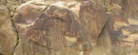 Legend Rock petroglyphs